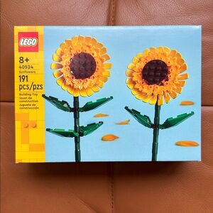 Lego Sunflowers 191 pcs new never opened